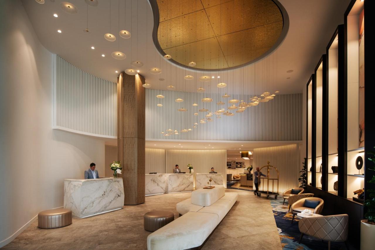 Dorsett Gold Coast Otel Dış mekan fotoğraf