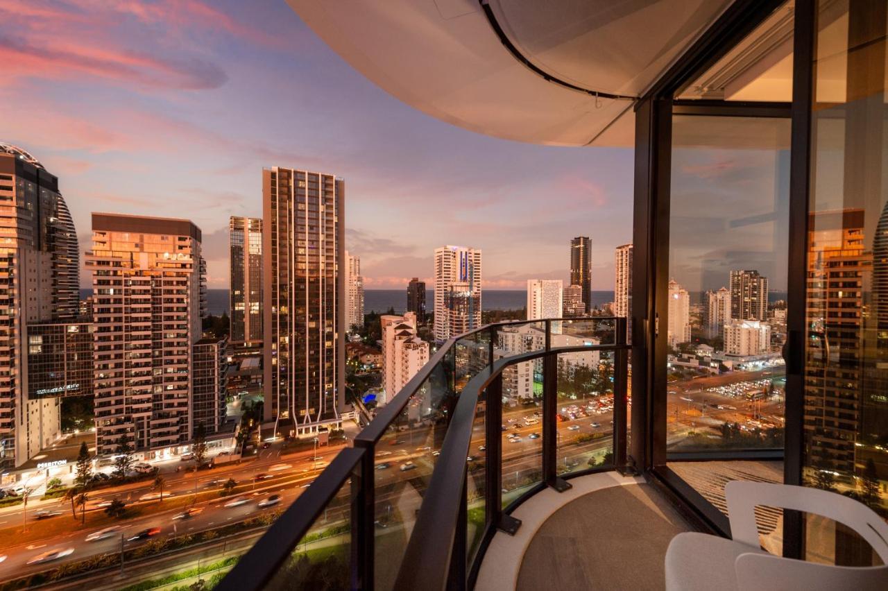 Dorsett Gold Coast Otel Dış mekan fotoğraf