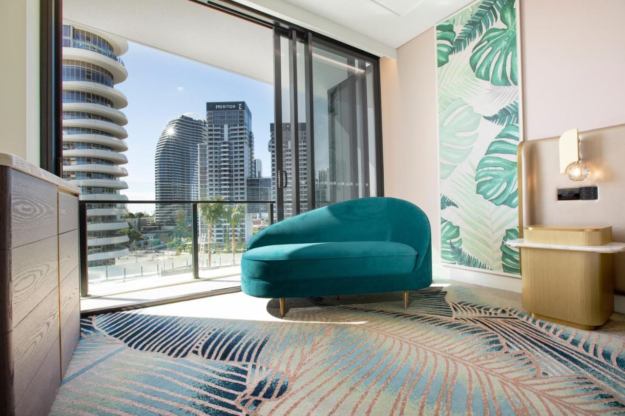 Dorsett Gold Coast Otel Dış mekan fotoğraf