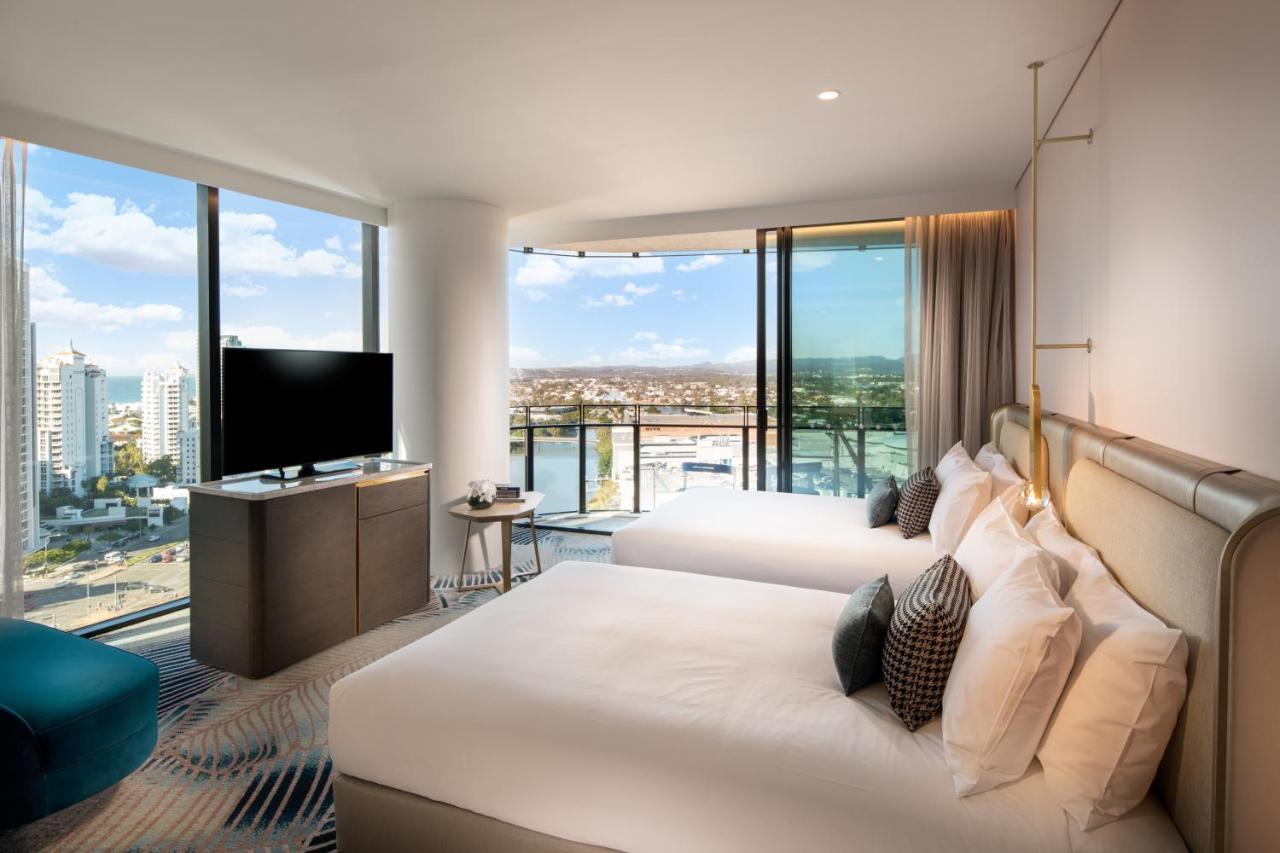 Dorsett Gold Coast Otel Dış mekan fotoğraf