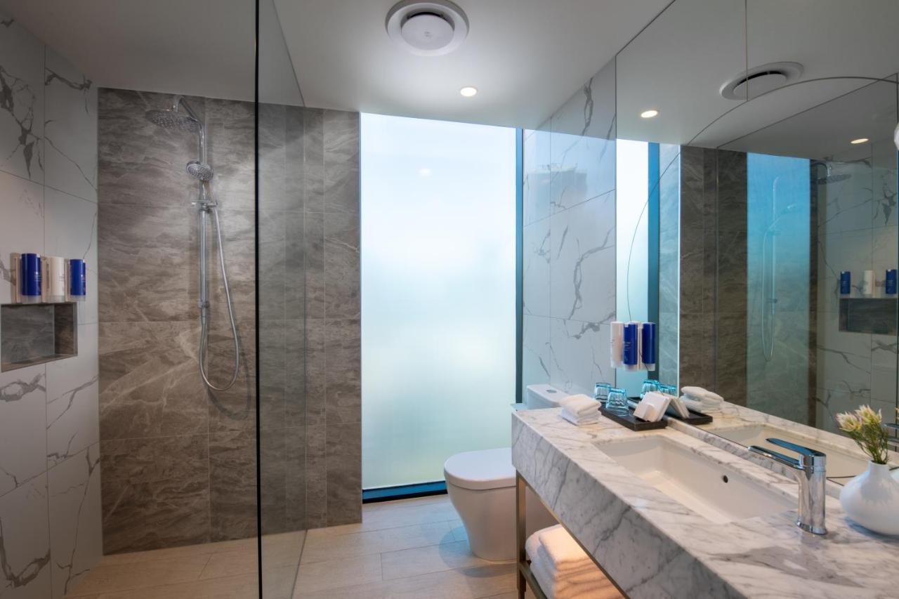 Dorsett Gold Coast Otel Dış mekan fotoğraf