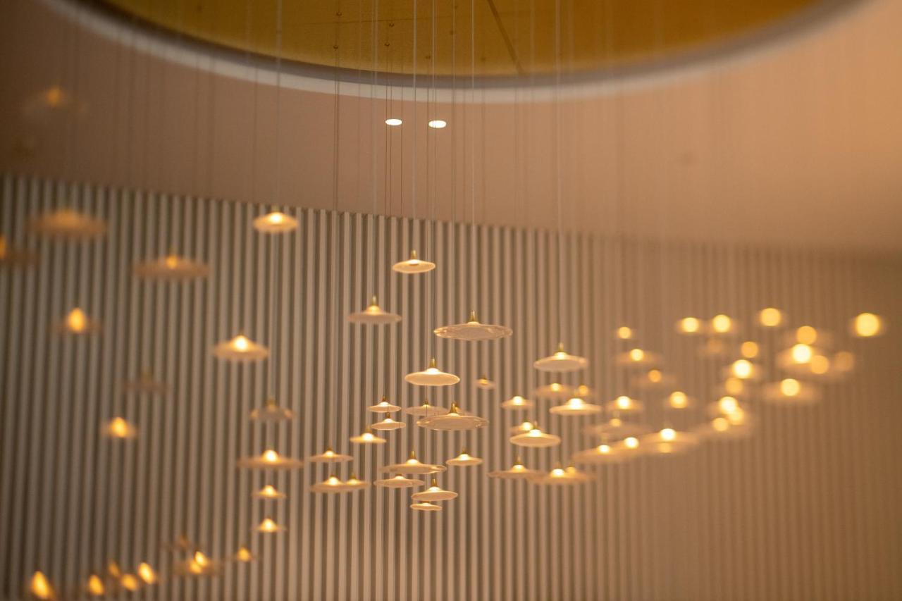 Dorsett Gold Coast Otel Dış mekan fotoğraf